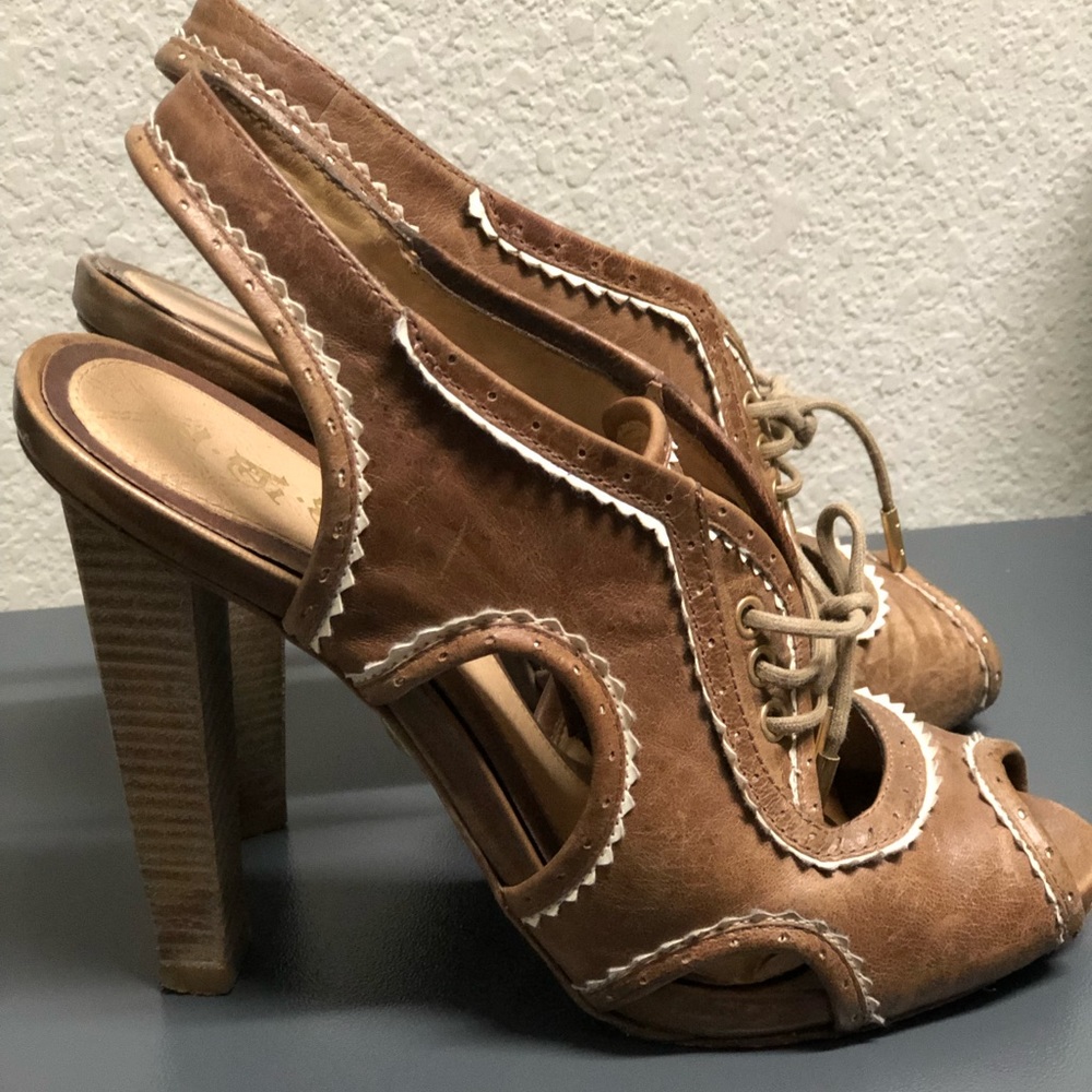LAMB cute peep toe heels
